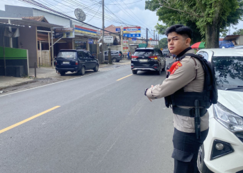 Sat Samapta Polresta Bandung Amankan Jalur One Way Sadu-Ciwidey, Arus Lalu Lintas Lancar Terkendali