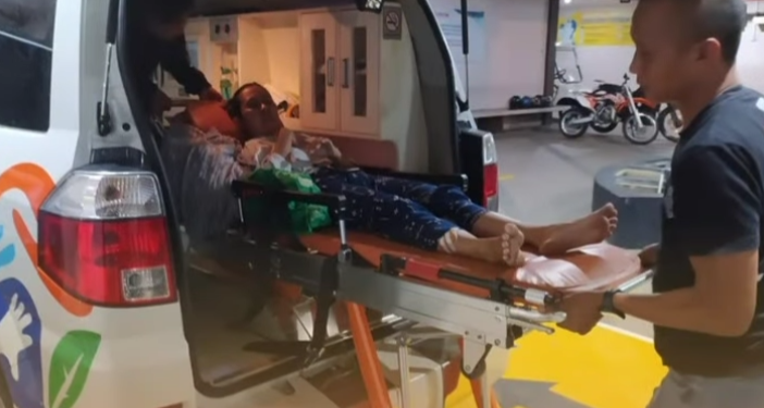 Respon Cepat, Polres Banjar Evakuasi Korban Kecelakaan ke RSOP Ciamis dengan Ambulans Sidokkes
