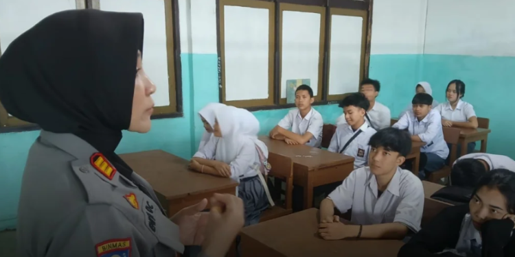 Polres Sukabumi Kota Gencarkan Police Goes to School, Edukasi Kamtibmas Sejak Dini