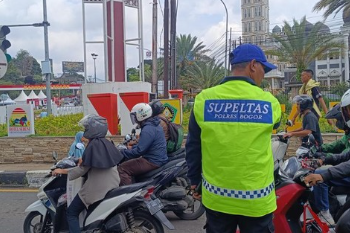 Polres Bogor Kembali Libatkan Supeltas Urai Kepadatan di Jalur Puncak Saat Libur Isra Mikraj